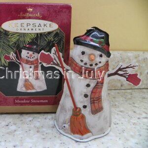 Hallmark 1997 Meadow Snowman Tin Christmas Ornament